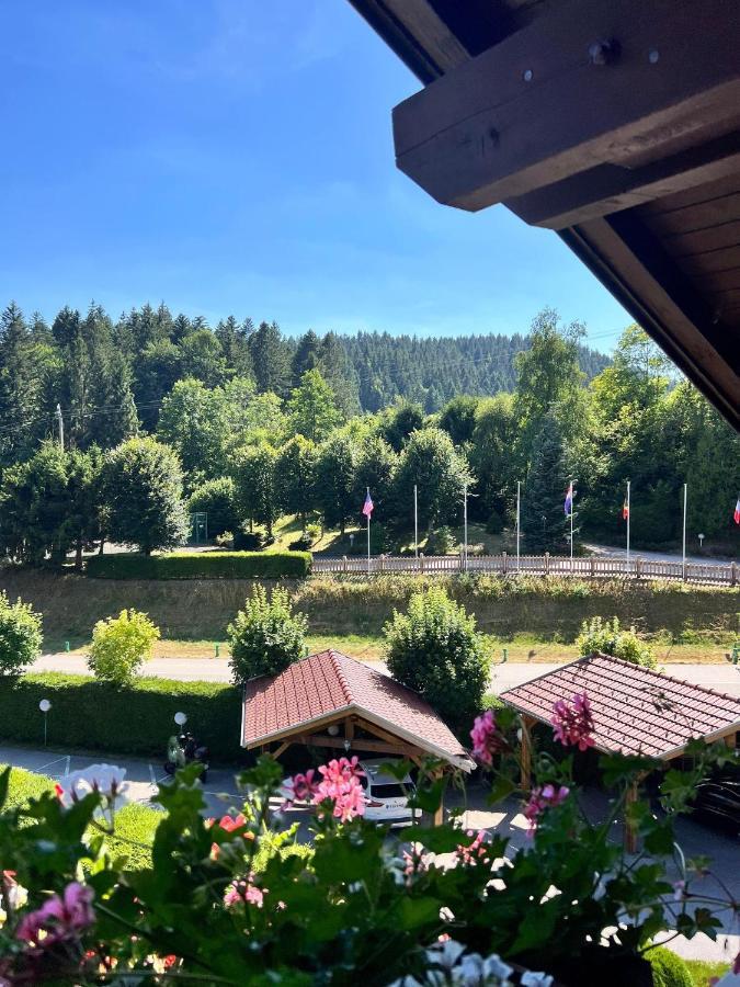 Les Bas-Rupts Hotel Gérardmer Buitenkant foto